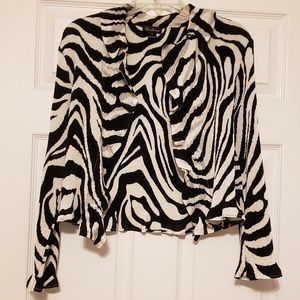 Sz S zebra striped top